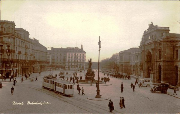 Zürich, Bahnhofplatz Vorderseite
