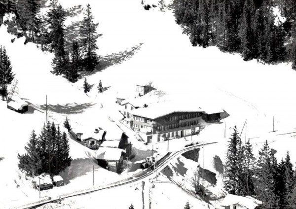 Chalet Sigrist, Mürren BE - Flugaufnahmen Vorderseite