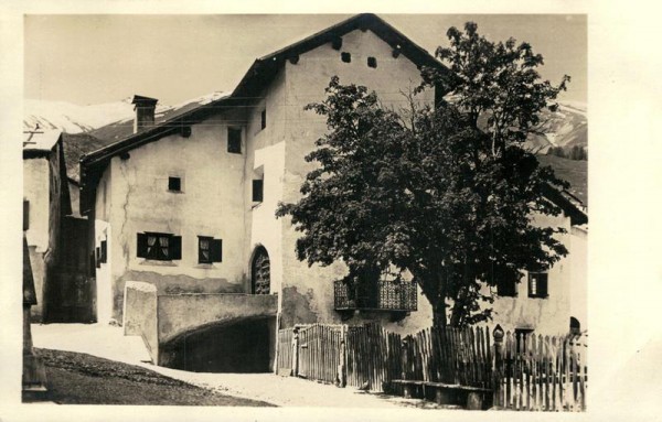 Zuoz, An der Dorfstrasse Vorderseite