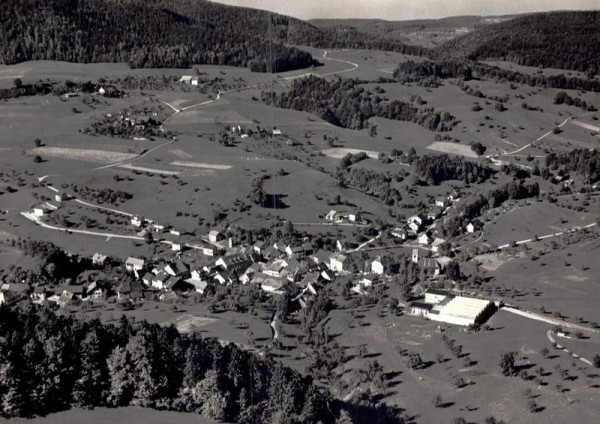 Bretzwil BL - Flugaufnahmen Vorderseite