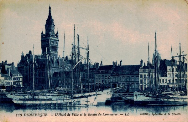 L'Hotel de Ville et le Bassin du Commerce, Dunkerque