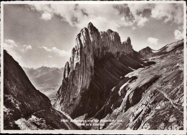 Kreuzberge von der Saxerlücke aus - Blick ins Rheintal