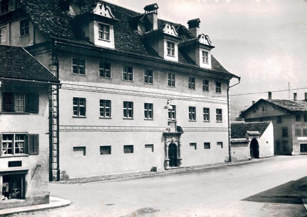 Freulerpalast Näfels Vorderseite