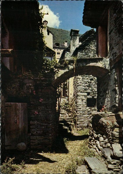 Brione sopra Minusio Vorderseite