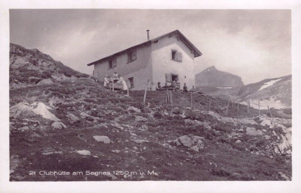 Clubhütte am Segnes 1250m