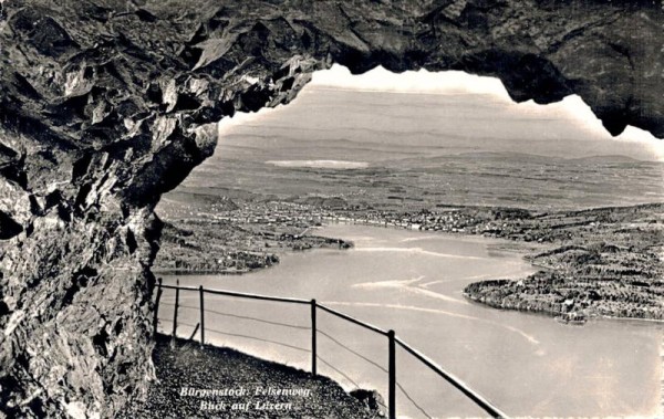 Bürgenstock. Felsenweg. Blick auf Luzern Vorderseite