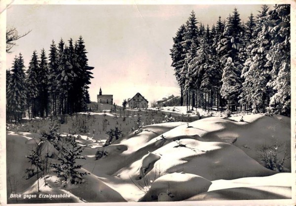Blick gegen Etzelpasshöhe Vorderseite