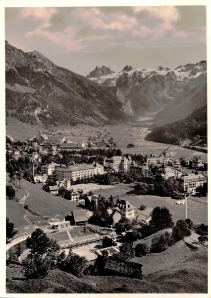 Engelberg mit Schwimmbad u. Spannörter Vorderseite