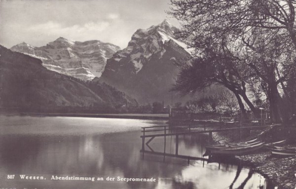 Weesen, Abendstimmung an der Seepromenade