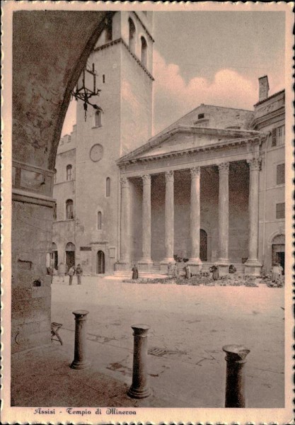 Assisi - Tempio di Minerva Vorderseite