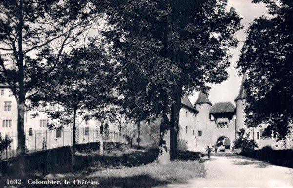 Colombier, le Chateau Vorderseite