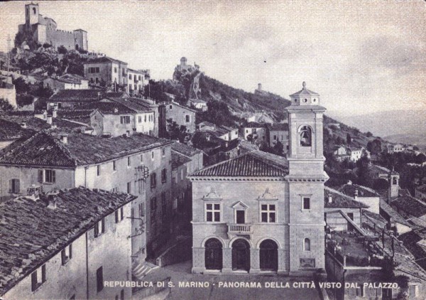 Repubblica di S. Marino - Panorama della città visto dal Palazzo