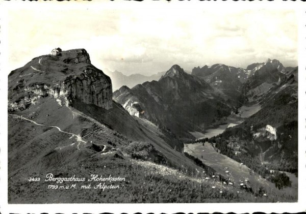 Berggasthaus Hoher Kasten mit Alpstein Vorderseite