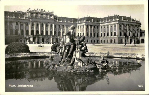 Schönbrunn (Wien) Vorderseite