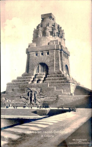 Völkerschlachtdenkmal (Leipzig) Vorderseite