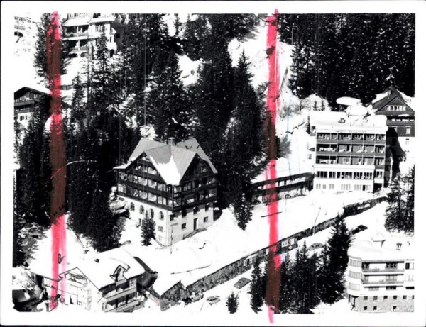 Arosa, Hotel Alpina, Flugaufnahme Vorderseite