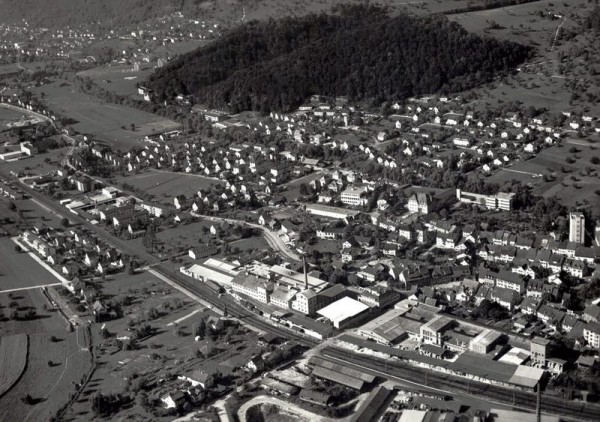 Lausen BL, Flugaufnahme Vorderseite