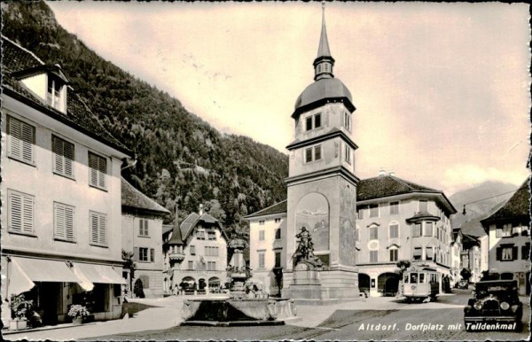 Altdorf.  Dorfplatz mit Telldenkmal Vorderseite