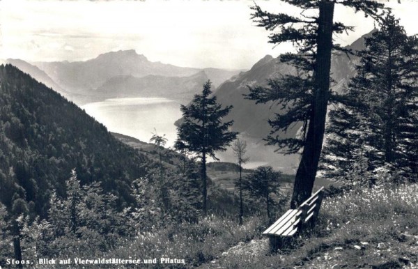 Stoos. Blick auf Vierwalstättersee und Pilatus Vorderseite