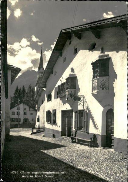 Scuol Vorderseite