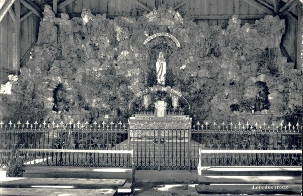 St. Iddaburg - die alte Toggenburg, Lourdesgrotte Vorderseite