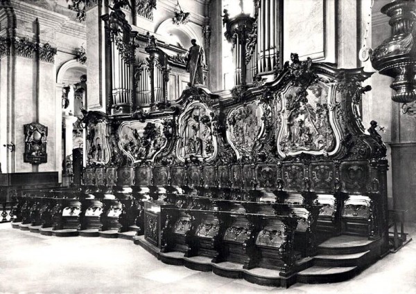 Die Chorgestühle der Kathedrale von St. Gallen  Vorderseite