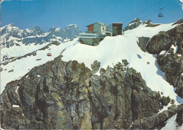 Engelberg, Titlis. Gletscherrestaurant Stand mit Rigidalstock