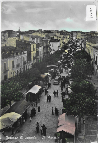 Genzano di Lucania - Il Mercato