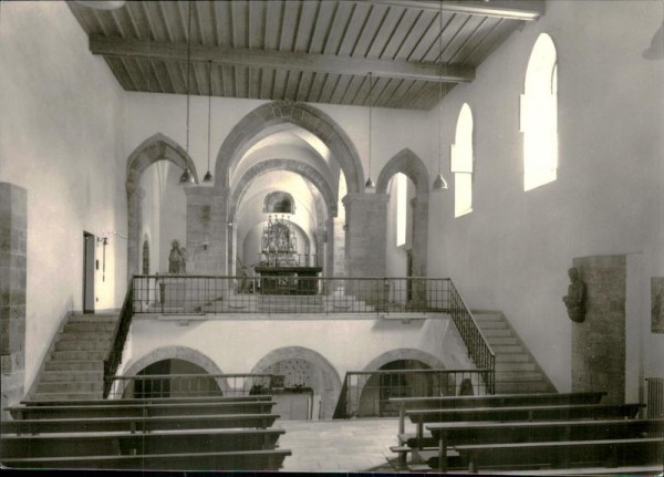 St. Luzi, Chur Kircheninneres Vorderseite