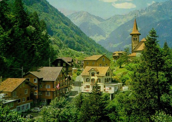 Bristen im Maderanertal mit Blick gegen das Kröntengebiet Vorderseite
